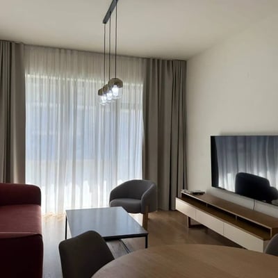 Miete einer geräumigen 3-Zimmer-Wohnung, 73 m², BW Scala, Belgrad, Serbien